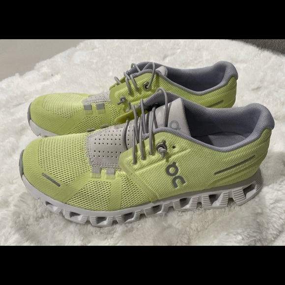 On cloud - Picture 5 of 9